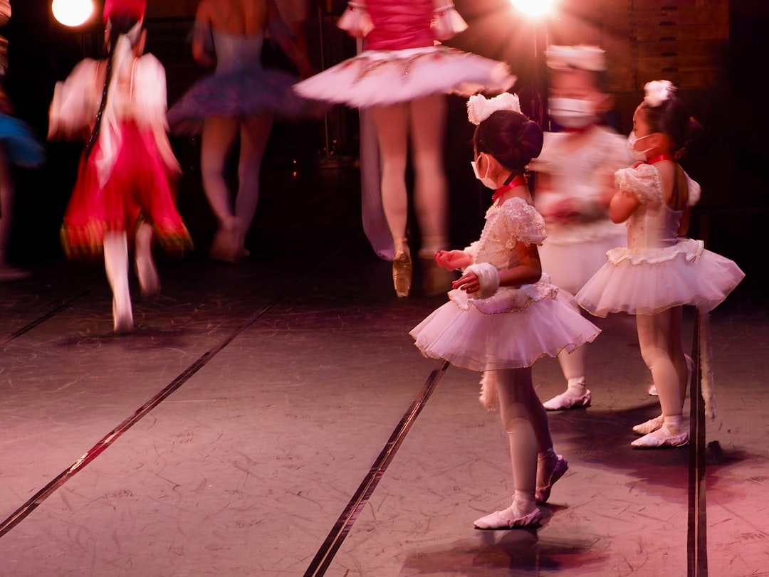 Zajęcia baletowe dla dzieci – elegancja i wdzięk przez ruch